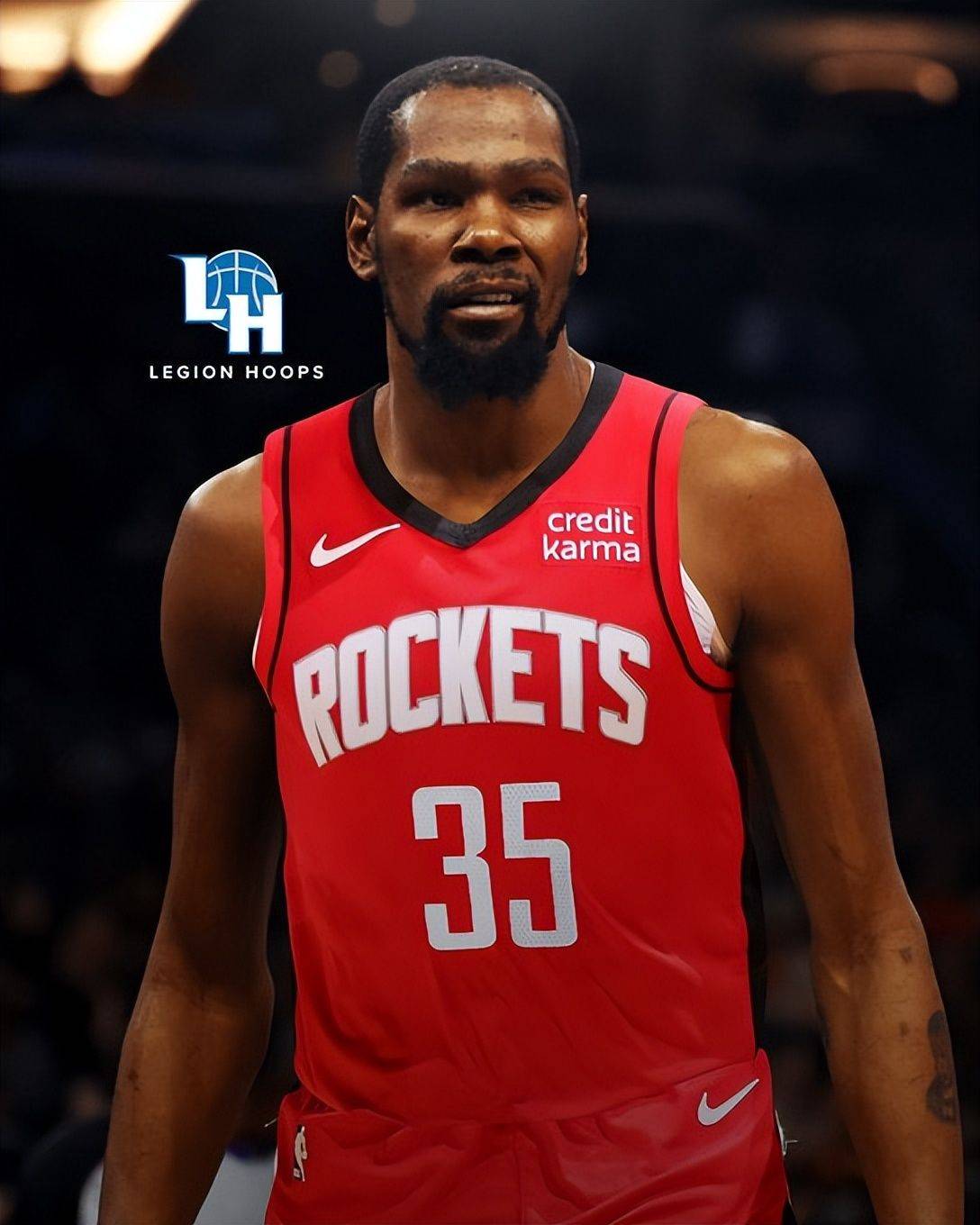 表现全面！威少半场6中4得到8分4篮板8助攻2抢断（全能发挥！威少半场6投4中交出8分4篮板8助攻2抢断）