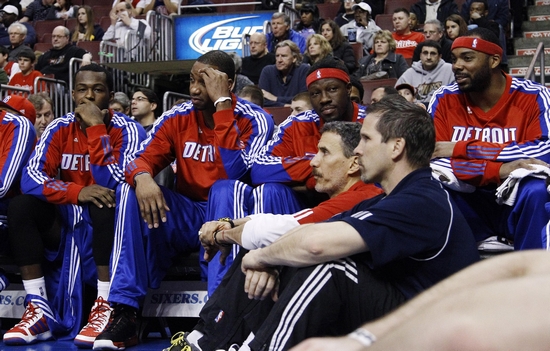 骑士老板：节日快乐骑士球迷们 让我们拿下圣诞大战继续连胜势头（骑士老板祝球迷节日快乐：圣诞大战拿下对手，连胜继续）