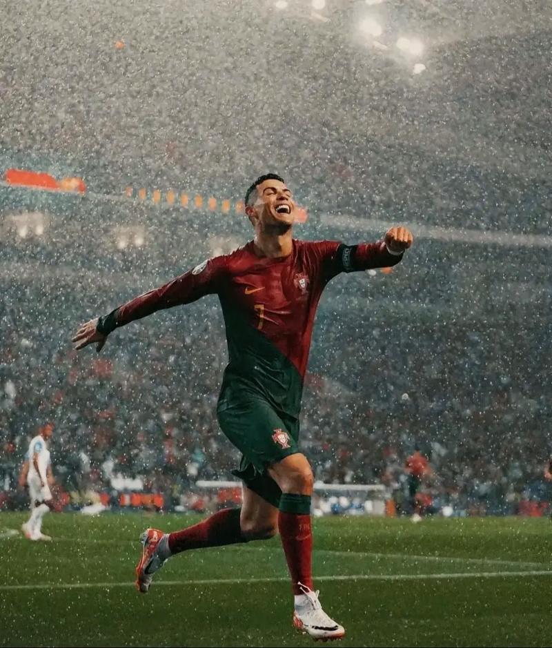 记者：郑智有望接替邵佳一执教青岛西海岸（据记者消息，郑智或将接棒邵佳一执掌青岛西海岸）