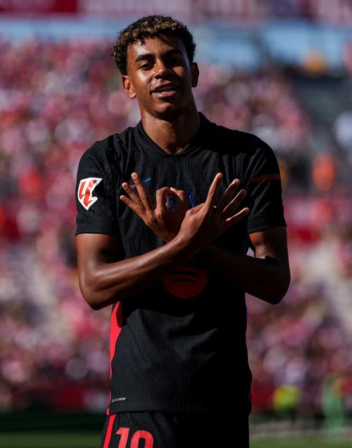 德转列将首次参加世界杯历史身价TOP10：哈兰德、厄德高前2（德转公布首次出战世界杯球员历史身价前十：哈兰德、厄德高包揽前二）