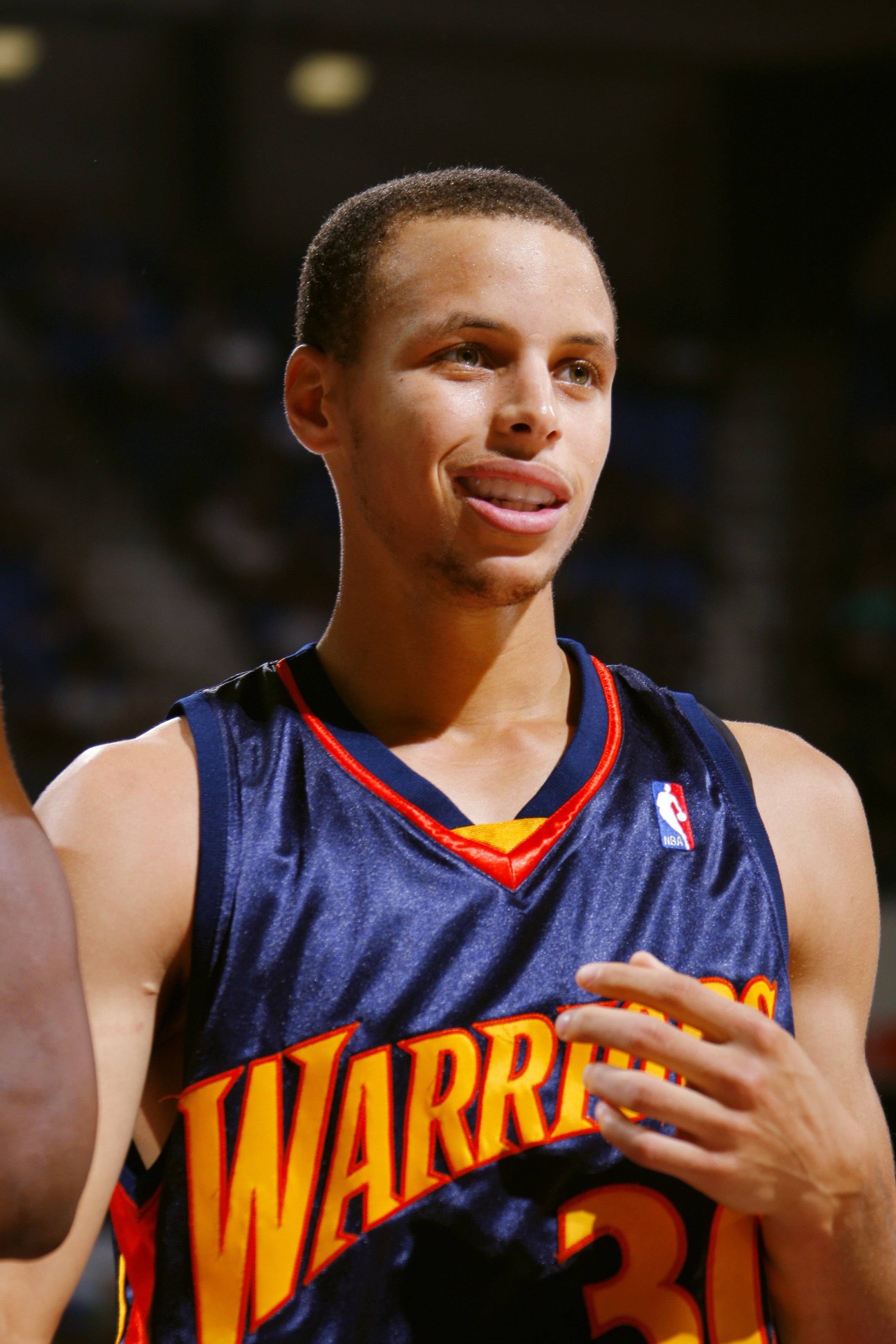 于帕梅卡诺：我对赛季首球很满意，续约与否与钱无关（于帕梅卡诺满意赛季首球：续约与金钱无关）