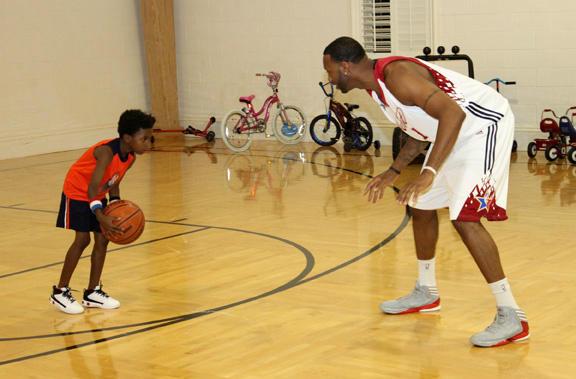 喜讯！谢晖将接受李毅重金邀请出任中超冠军队新帅，值得期待（重磅：谢晖将受李毅高薪相邀执教中超冠军，拭目以待）